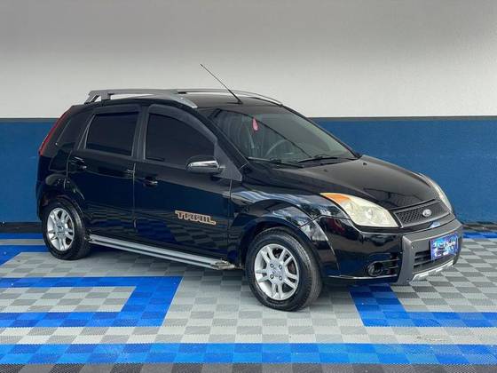 FORD FIESTA 1.6 MPI TRAIL HATCH 8V FLEX 4P MANUAL FORD FIESTA 1.6 MPI TRAIL HATCH 8V FLEX 4P MANUAL